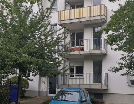 Stilvolle 2-Raum-Wohnung mit Balkon in ruhiger Lage in Schloßchemnitz - Photo 1