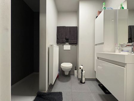 Dakappartement met 1 slaapkamer in het centrum van Hooglede - Foto 3