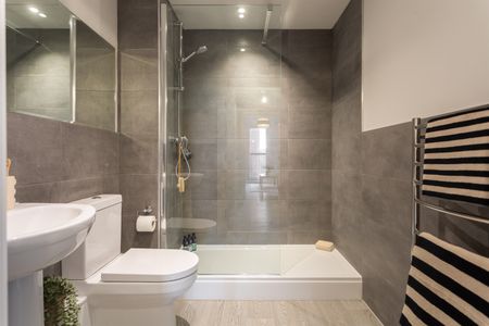 Casa, Abbey Court, Kirkstall, Leeds, LS5 - Photo 4