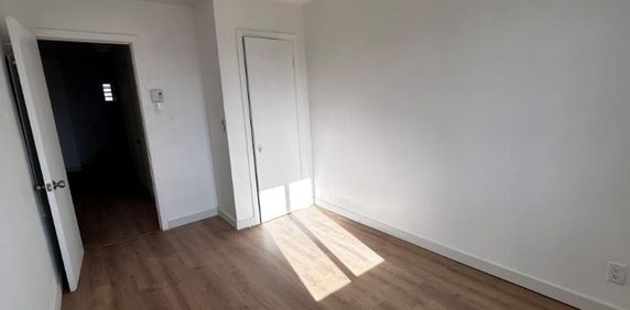2 CH - 1 SDB - Montreal - $1,095 /mo - Photo 2