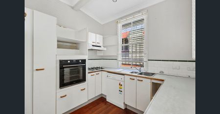 Character-Filled Inner-City Cottage with Outdoor Entertaining - Photo 5