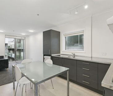 Te Aro living! - Photo 1