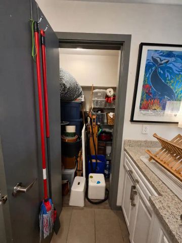 1925 Woodland Drive — 1 Bedroom - Photo 5