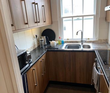 Studio to rent - Photo 3