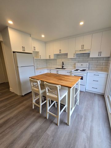 For Lease - 2602 Chisholm Court, Mississauga, Ontario - Photo 3