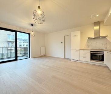 Appartement te huur - Photo 1