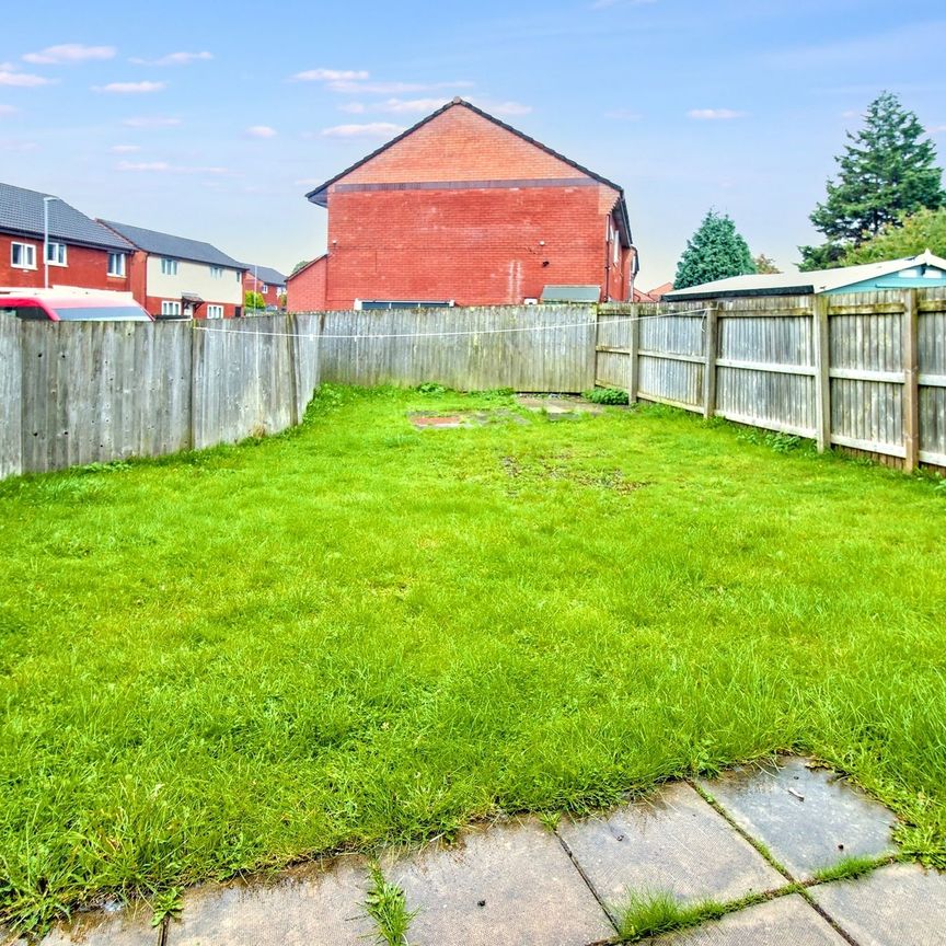 Leighton Drive, St. Helens - Photo 1