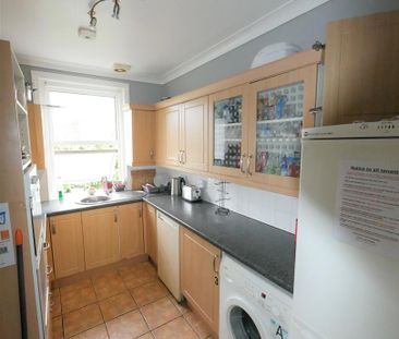 14 Carlton Road, Bournemouth - Photo 2