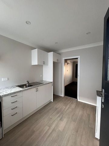 Central location - Photo 5