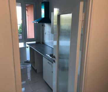 mit Einbauküche 2 Zimmer 60m² Wohnung bezugsfertig Berlin Spandau - Photo 2