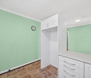 Three Bedroom Home in Rockingham - Photo 4