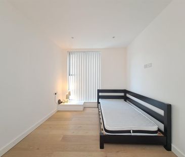 Balham High Road, London SW12 - Photo 3
