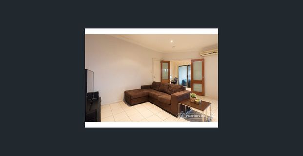 2 bedroom, 2 bathroom + Spacious Study, 2 Car - Huge balcony with city views!! - Photo 1