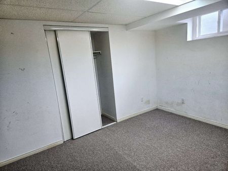 For Lease - 39 Bathford Crescent, Toronto, Ontario - Photo 2