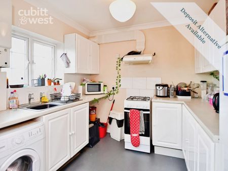 3 bedroom end of terrace house to rent - Photo 2