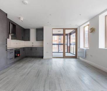 1 Bed Flat, Sargeant Court, TW4 - Photo 6