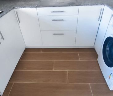 Piso de alquiler en Plaça D'hernán Cortés, Casco Histórico - Photo 1