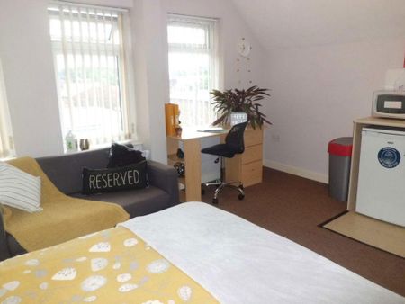 Studio to rent - Photo 4