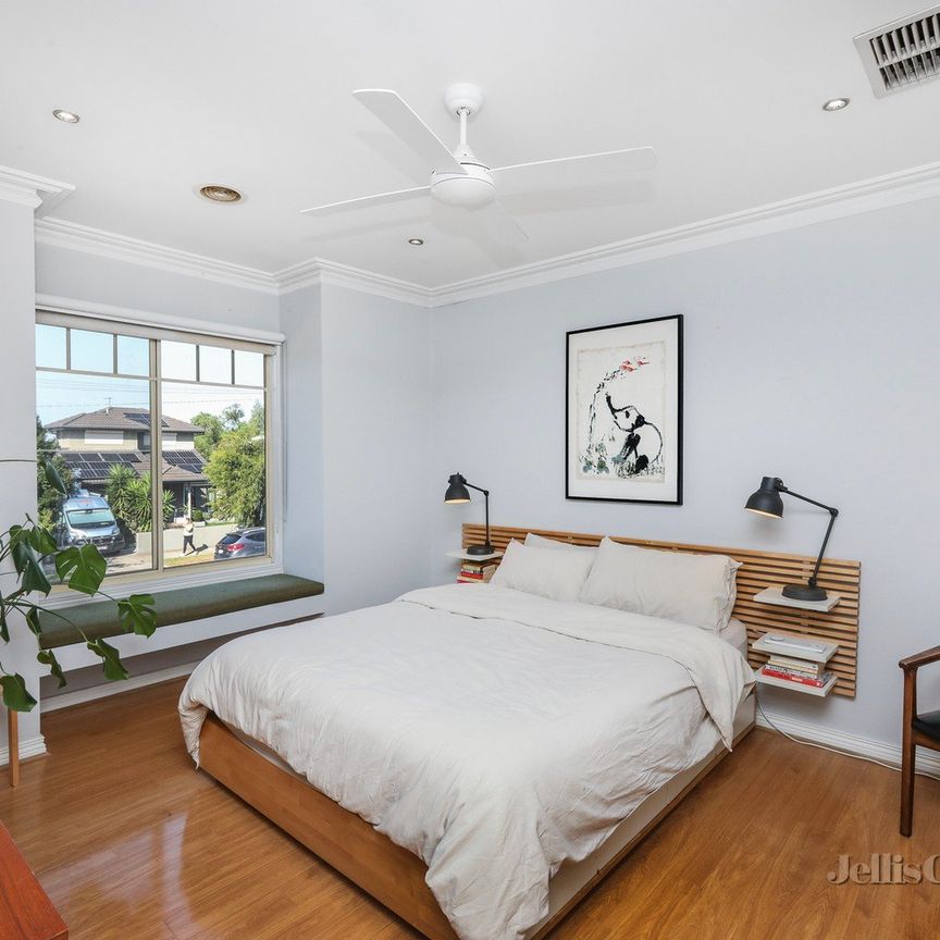 2/8 Edgar Street, Kingsville - Photo 1