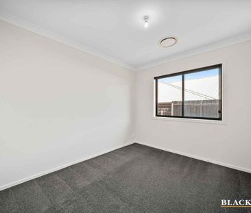 Spacious, Stylish & Designed for Modern Family Living - Photo 6