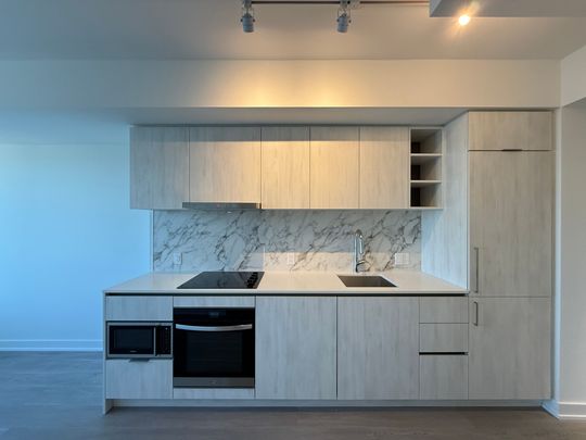 For Lease - 8 Wellesley Street Unit# 3301, Toronto, Ontario - Photo 1