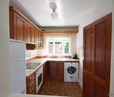 2 bedroom property to rent in Watlington - Photo 2