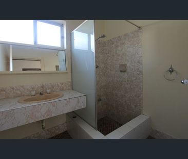 Easy living in the heart of Daglish - Photo 5