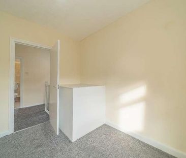 Nuttall Place, Manor Castle, Sheffield, S2 - Photo 3
