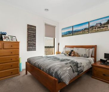 26 Kosciuszko Circuit, Clyde VIC - Photo 3