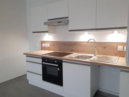 Location Appartement T2 45m² Albertville - Photo 3