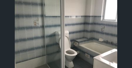 Two Bedroom with Waterviews - Photo 2