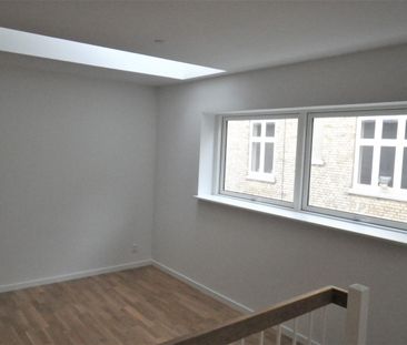 Moderniseret og charmerende 2-værelses lejlighed i hjertet af Aalborg - Photo 4