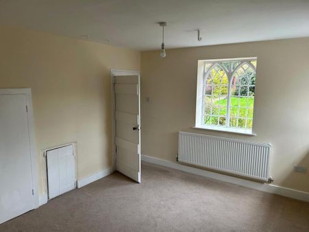 2 bedroom semi-detached house to rent - Photo 5