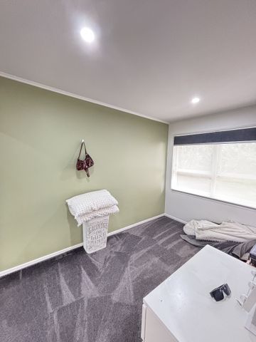 MOUNT EDEN, 2 BEDROOMS - Photo 5