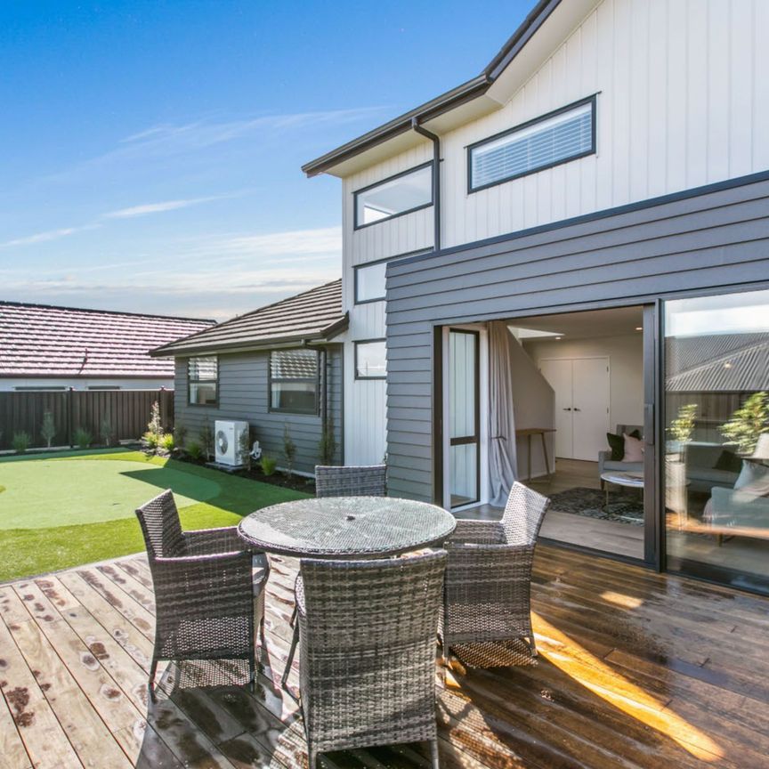 Stunning High-Spec Home for Rent in Paerata Rise! - Photo 1