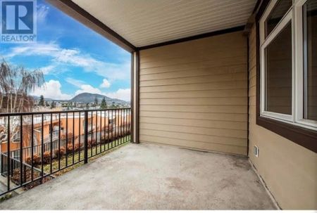 MiraVista – UTILITIES INCLUDED!! - Photo 3