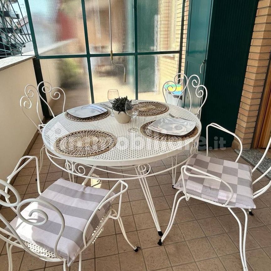Bilocale via Piave 12A, Centro, Bra - Photo 1