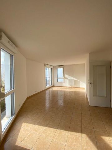 Location Appartement 3 pièces 61m² ST MICHEL SUR ORGE 91240 - Photo 2