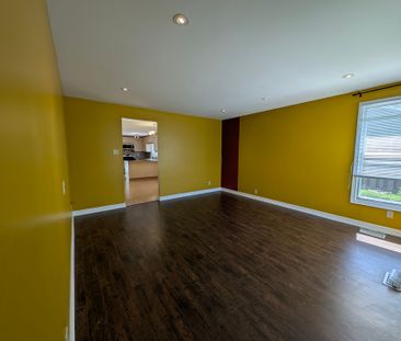 For Lease - 157 Bessborough Drive, Georgina, Ontario - Photo 2