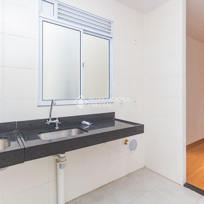 Apartamento com 2 quartos e 41m² para alugar em Mário Quintana, Porto Alegre. - Photo 1