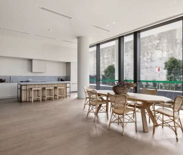 Ultra-stylish apartment in sought-after complex - 6 month lease only - Photo 4