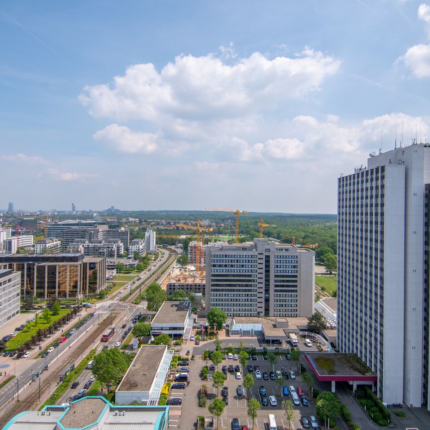 Schöne Wohnung mit Blick auf die Frankfurter SKYLINE (16. OG) braucht neue Mieter - Foto 1