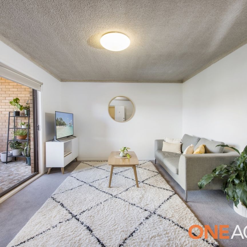 12/9 Broadview Avenue - Photo 1