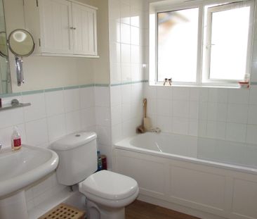 Boulters Court - Photo 2