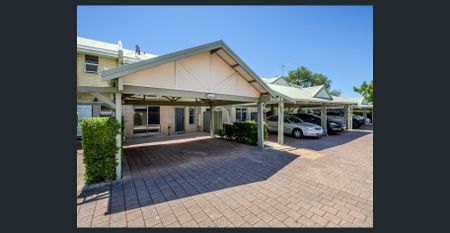 Impeccably maintained home in ideal location! - Photo 3