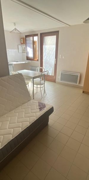 Location Appartement 1 pièce Meublé 20m² LE CREUSOT 71200 - Photo 1