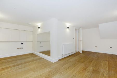 4 bedroom terraced house to rent - Photo 4