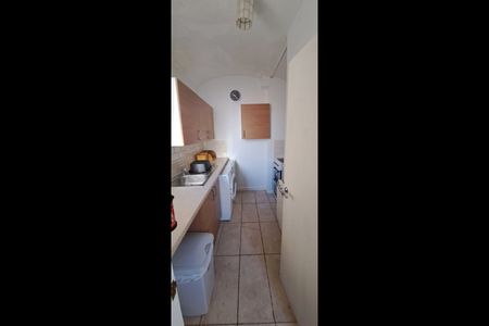 1 Bed Flat, Bath Street, NG1 - Photo 2