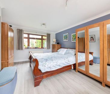 3 bedroom detached bungalow to rent - Photo 3