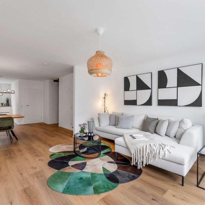 <h1 class="md:text-xl md:leading-6 mt-4 md:mt-10 lg:mb-6 mb-3 text-primary-500 font-semibold text-base leading-5"> Maisonette in Friedberg (Hessen) </h1> - Photo 1